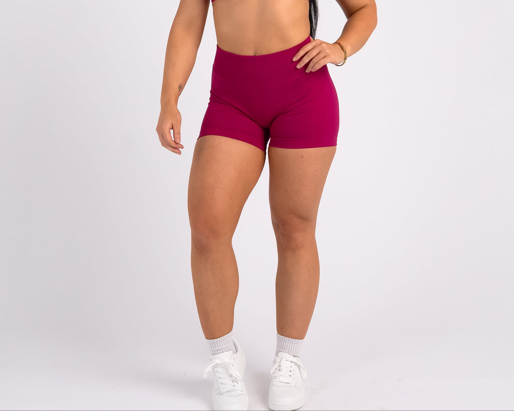 Becoming Her Mid Rise Short - Sangria
